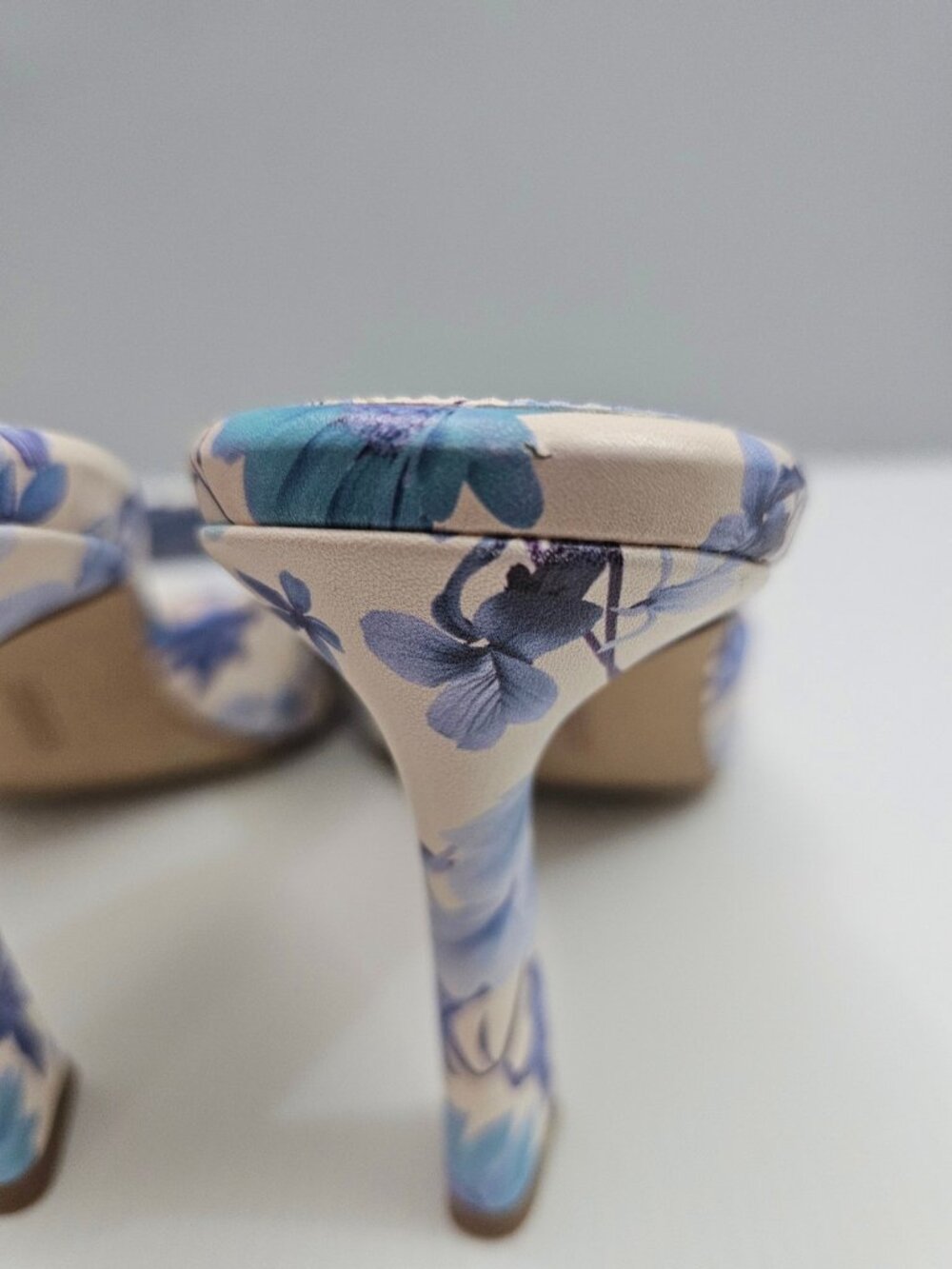 Vince Camuto Paigely Mule Heels Womens 11 Blue Floral Cream Slip On Open Toe - Picture 13 of 16